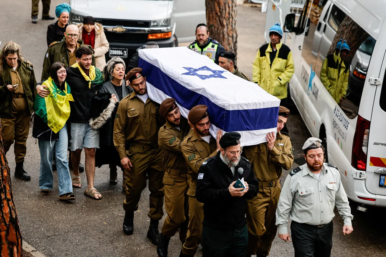 Israeli chief of staff warns military collapse