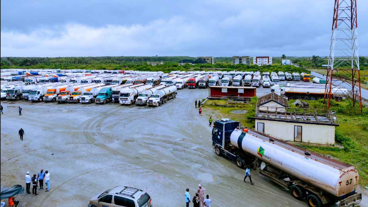 Nigerian fuel depot owners brace for petrol price hikes
