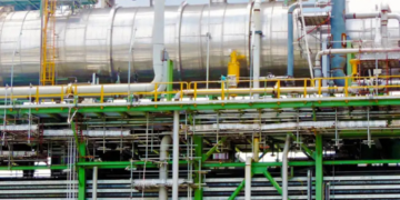 Again, Dangote Refinery Raises Fuel Depot Price