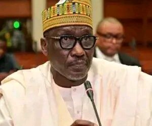 Oshiomhole calls For Kyari’s Arrest, Labels NNPCL ‘House of Thieves’ Over Missing Trillions