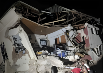 Students Trapped as Three-Storey hostel