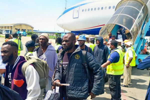 FG Schedules Air Peace Flight to Bring Back 270 Nigerians from South Africa