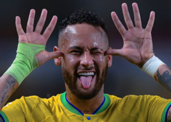 Neymar Announces Retirement
