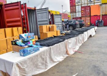 Nigeria-Customs-Uncover-Rifles.jpg
