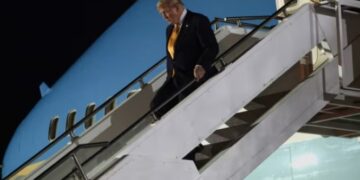 Trump Secretly Moved to UK Military Jet Over Alleged Iran Threat