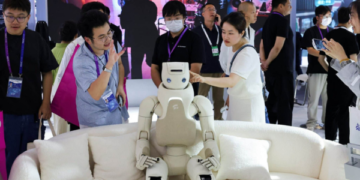 AI Race Raises Global Alarm as Experts Demand International Cooperation