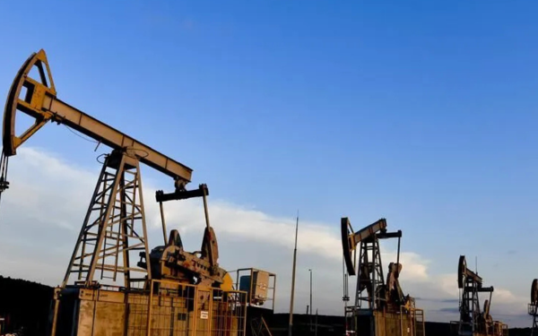 Oil Price Reaches $100 Per Barrel as Middle East Tensions Threaten Global Supply