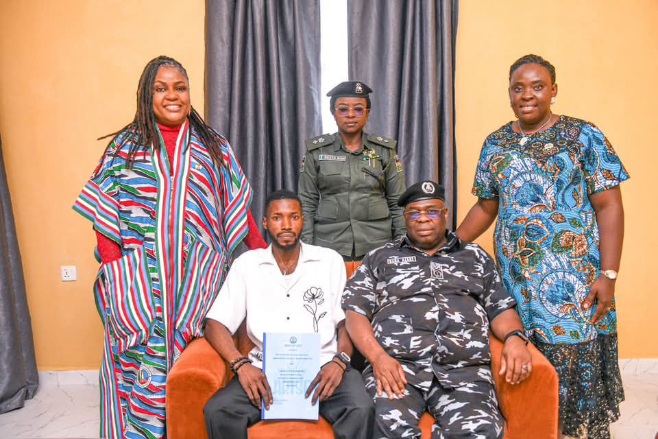 Umo Eno Donates Home Police 1 umo eno