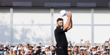 LIV Golf Secures $300m Financing, Players Given Until October 25